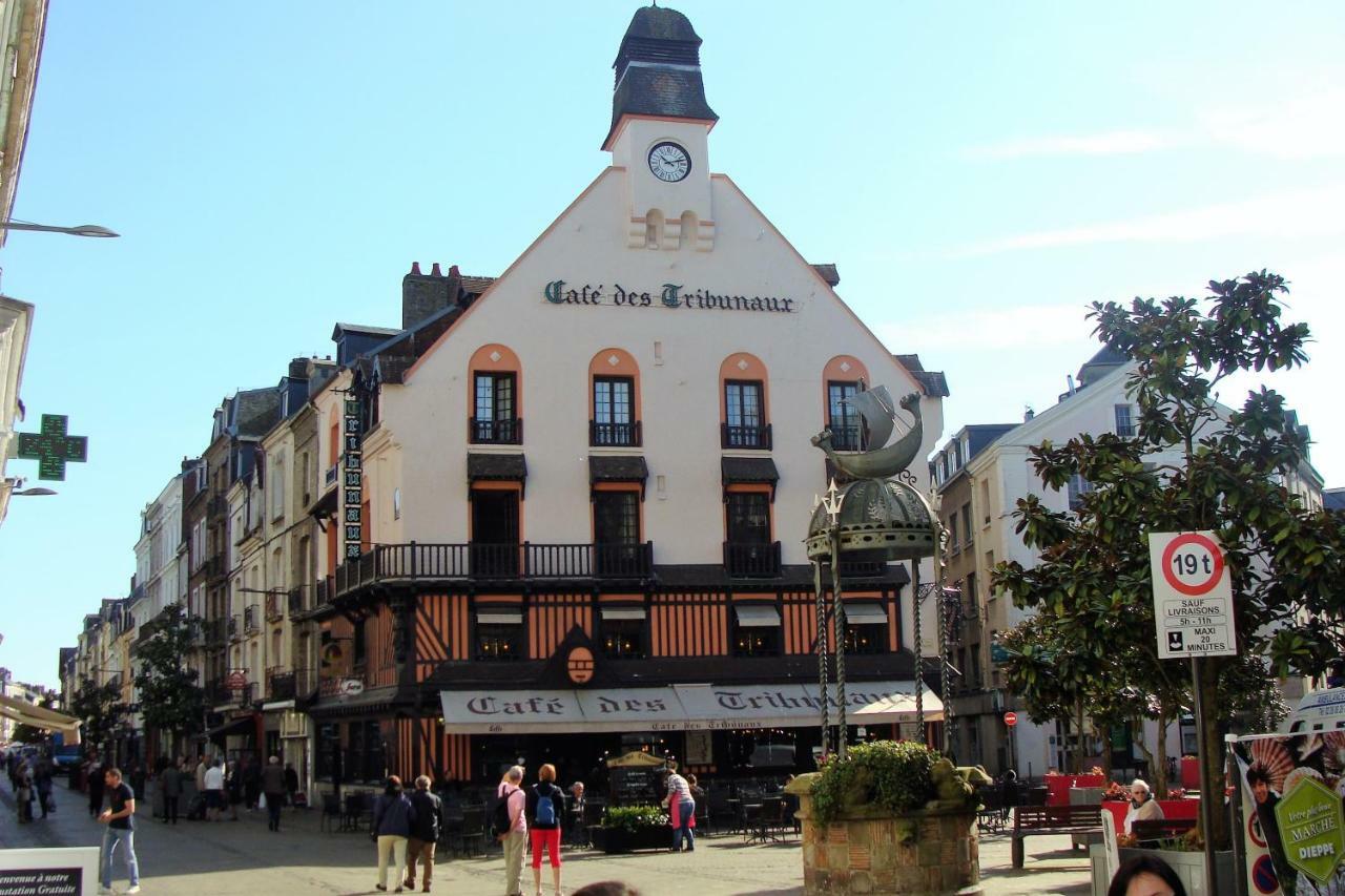 Appartement Cosy*** Centre Historique Dieppe - Rue Pietonne A 200M De La Plage Exteriör bild